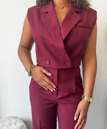 Bordeaux elegance ensemble