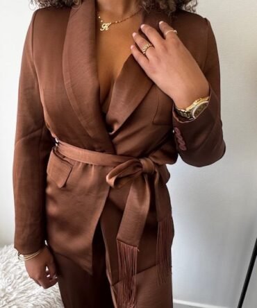 Brown bow blazer