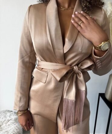 Camel bow blazer