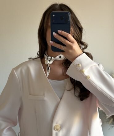 Signature Pearl Scarf – Polka Dot