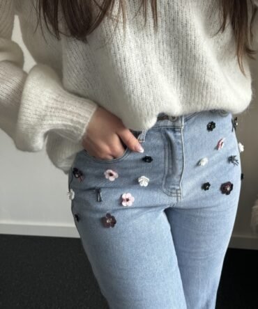 Floral Statement Jeans