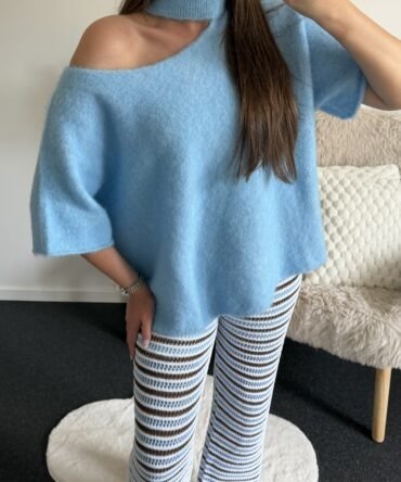 Soft Cut Out Knit Blue