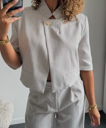 Cropped Short Sleeve Blazer - Light Grey